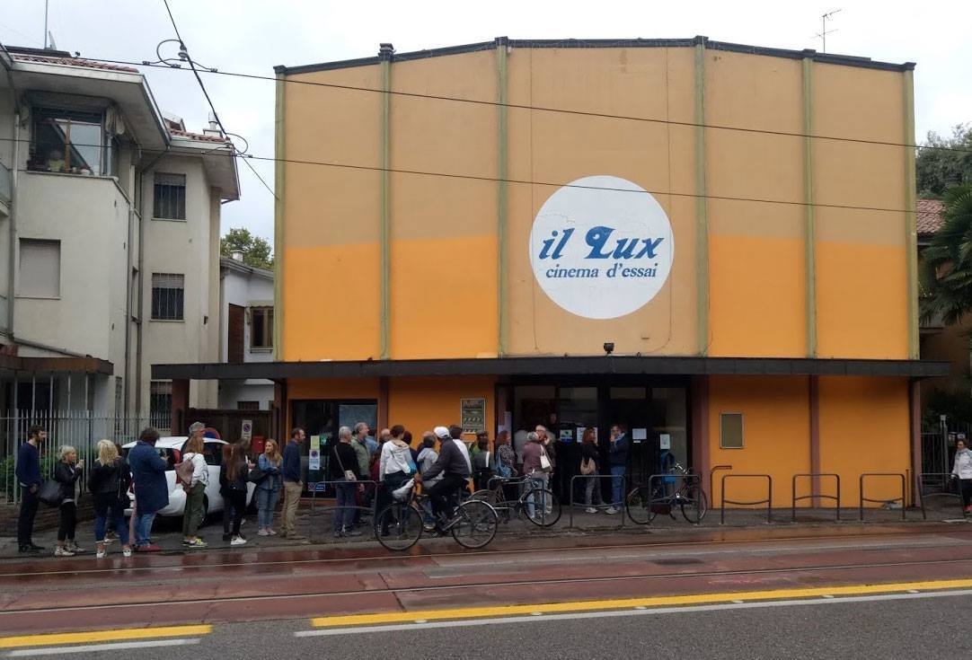 cinema-lux3