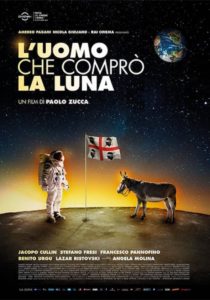 L'UOMO CHE COMPRÒ LA LUNA - Paolo Zucca # Italia/Alb/Arg 2018 [1h 42']